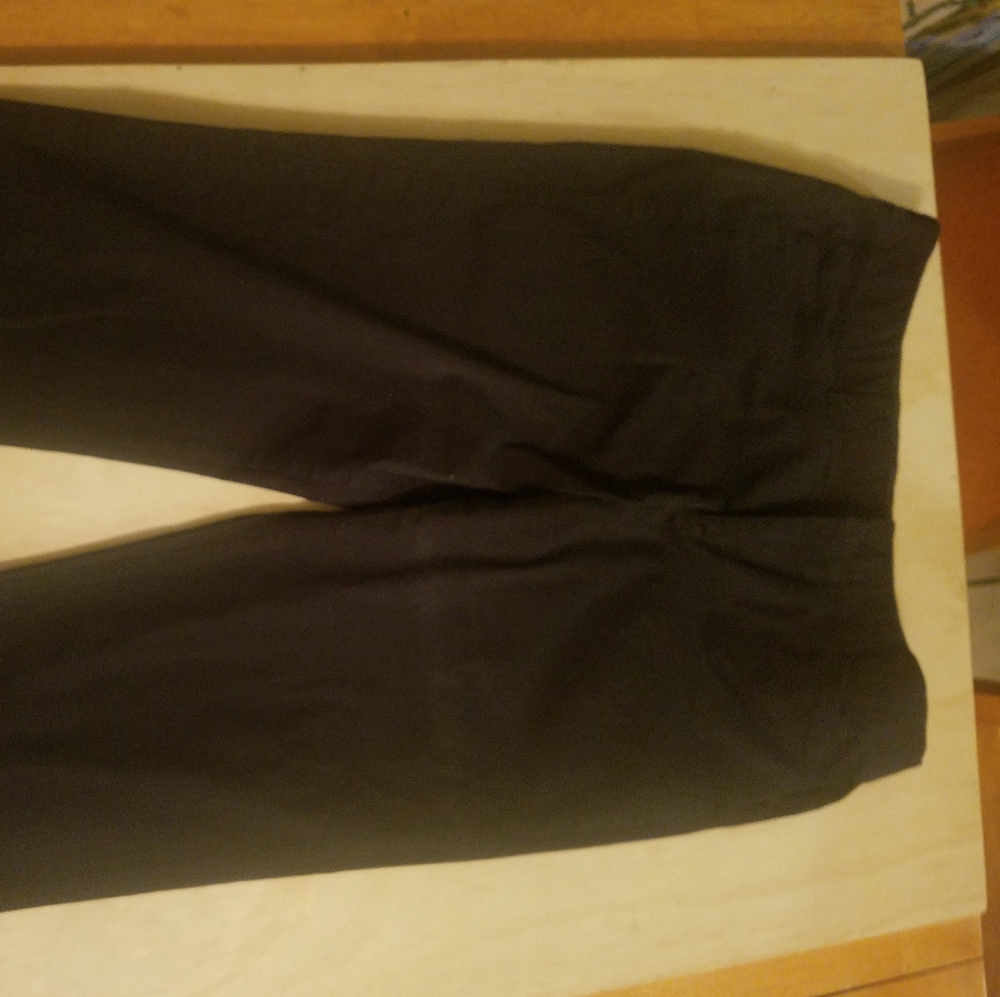 Intro Capri Pants